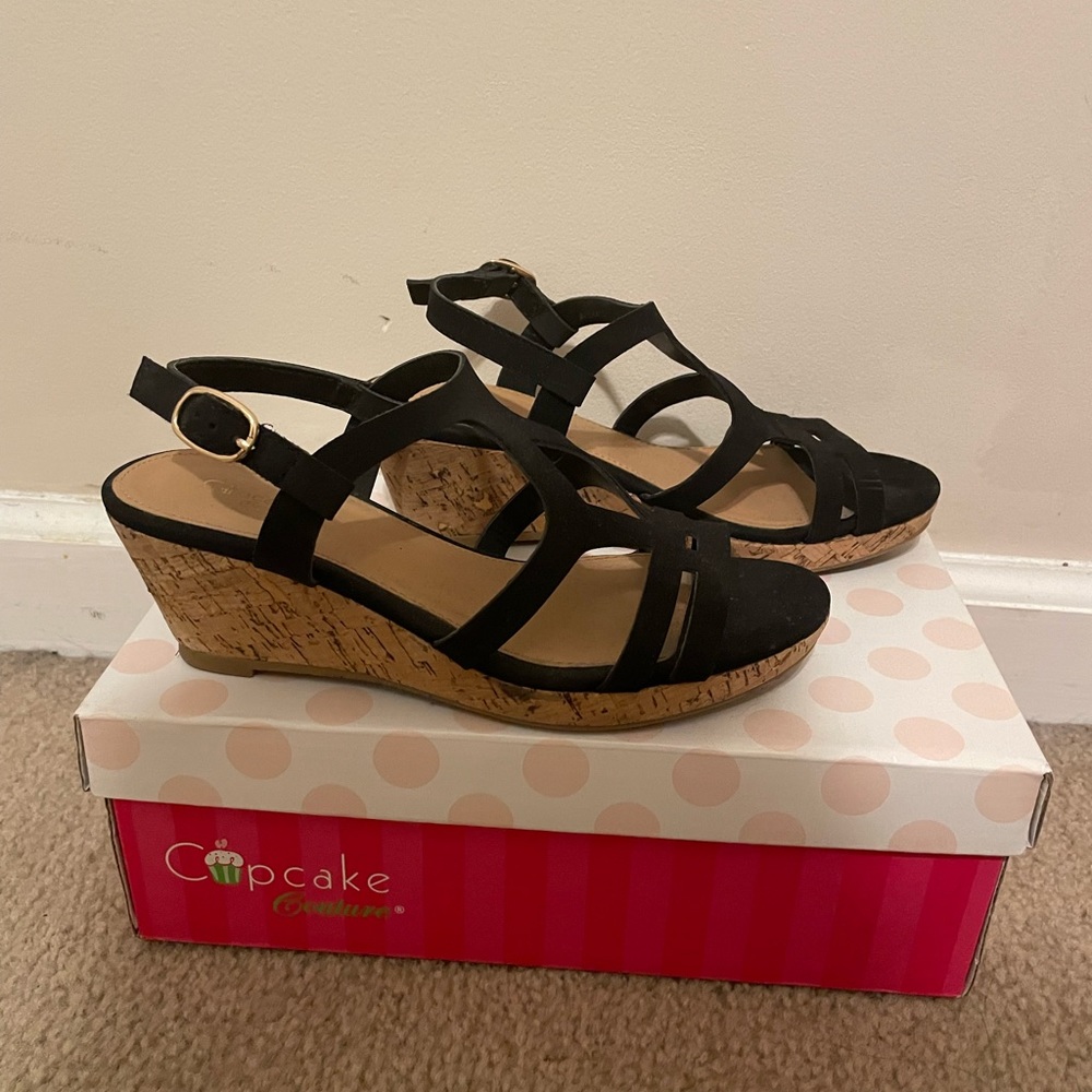 3/$15 Cupcake Couture Lil Francesca Heels - Picture 2 of 2